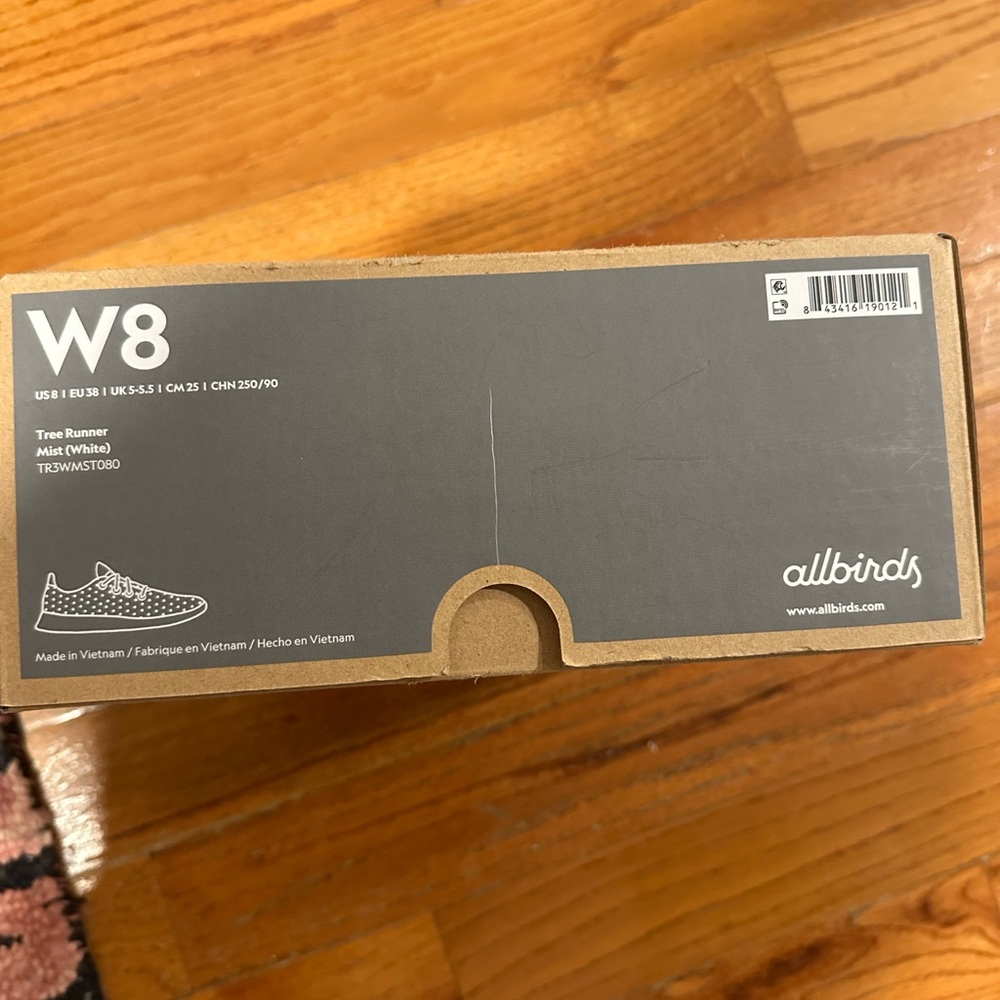 Allbirds Tree Runners in Mist - Picture 2 of 11